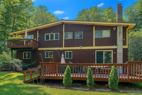 249 Mill River Rd, Chappaqua, NY, 10514-3224 | Card Image