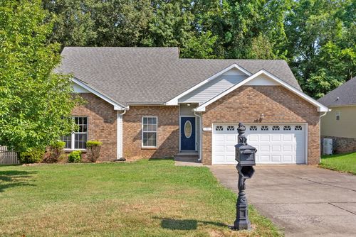 79 West Dr, Clarksville, TN, 37040-6741 | Card Image