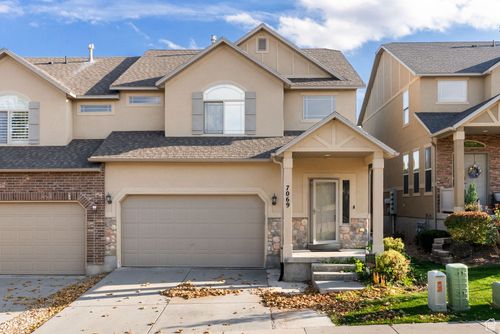 7069 W Cottage Point Dr, West Jordan, UT, 84081-5702 | Card Image