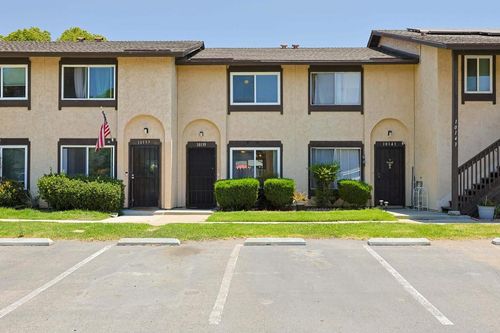 10139 Carefree Dr, Santee, CA, 92071-1810 | Card Image