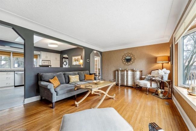 13 Lorimer St, House other with 3 bedrooms, 2 bathrooms and 7 parking in Fonthill ON | Image 9