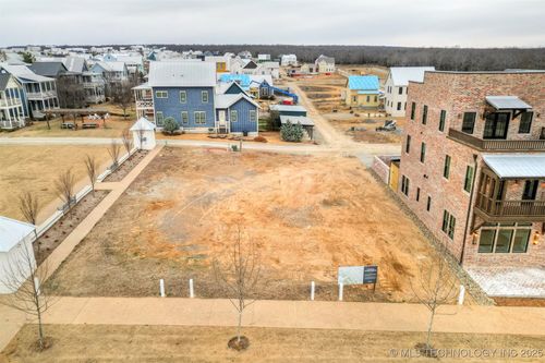 47 Water St, Carlton Lndg, OK, 74432-8001 | Card Image