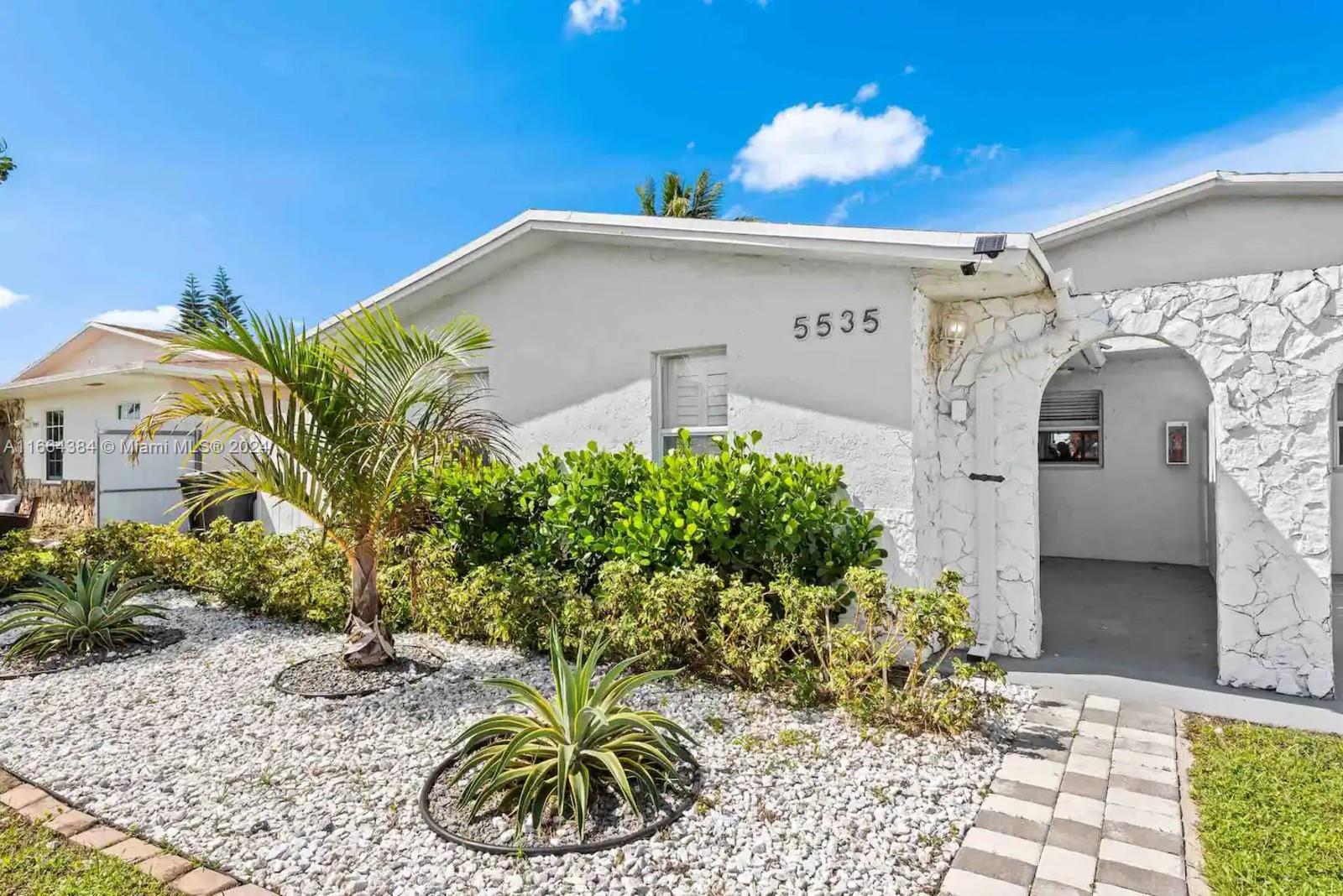 24th Ave, Fort Lauderdale, FL 33312