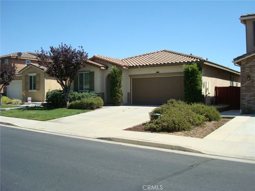 38539 Divot Dr, Beaumont, CA, 92223-8155 | Card Image