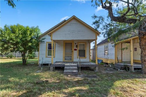 706 Doherty Ave, Mission, TX, 78572-5338 | Card Image