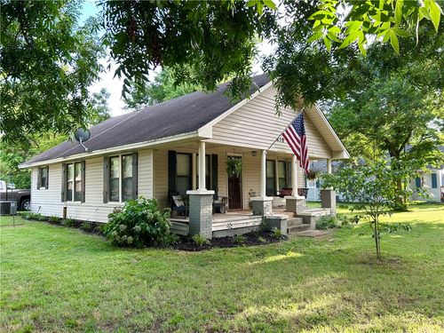 418 L St, Russellville, AR, 72801-3038 | Card Image