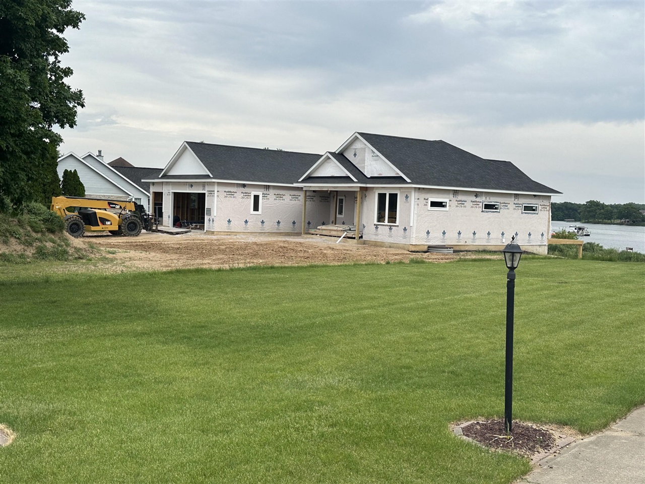 Island View Ln, Sturgis, MI 49091