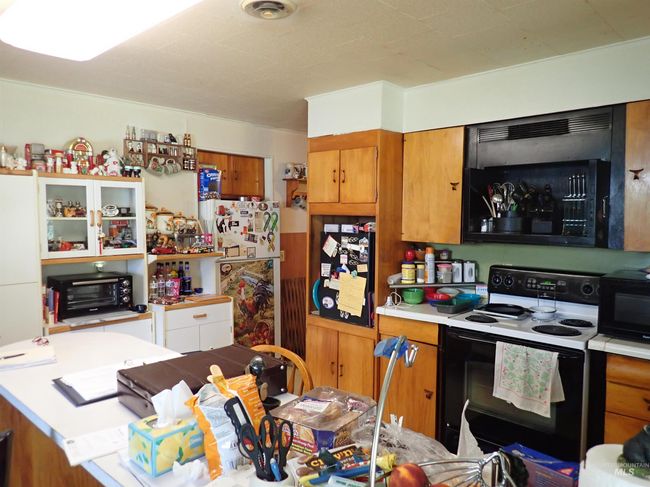 921 N Main St, House other with 3 bedrooms, 2 bathrooms and 3 parking in Weippe ID | Image 13