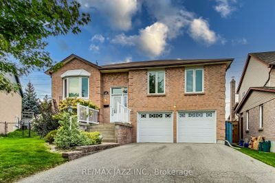 623 Dunrobin Crt, House other with 3 bedrooms, 3 bathrooms and 6 parking in Oshawa ON | Image 2