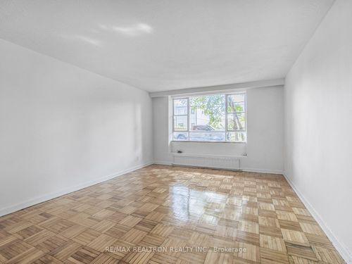 508-165 Cosburn Ave, East York, ON, M4J2L3 | Card Image