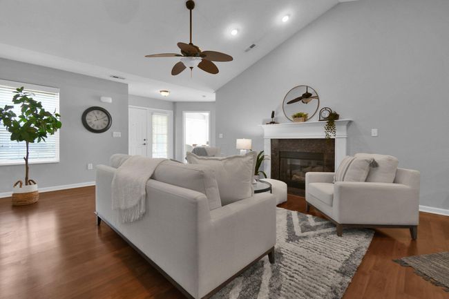 7963 Ravine Run Ln, Condo with 3 bedrooms, 3 bathrooms and null parking in Columbus OH | Image 6