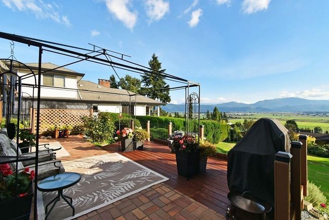 35006 Marshall Road, House other with 4 bedrooms, 3 bathrooms and 2 parking in Abbotsford BC | Image 1