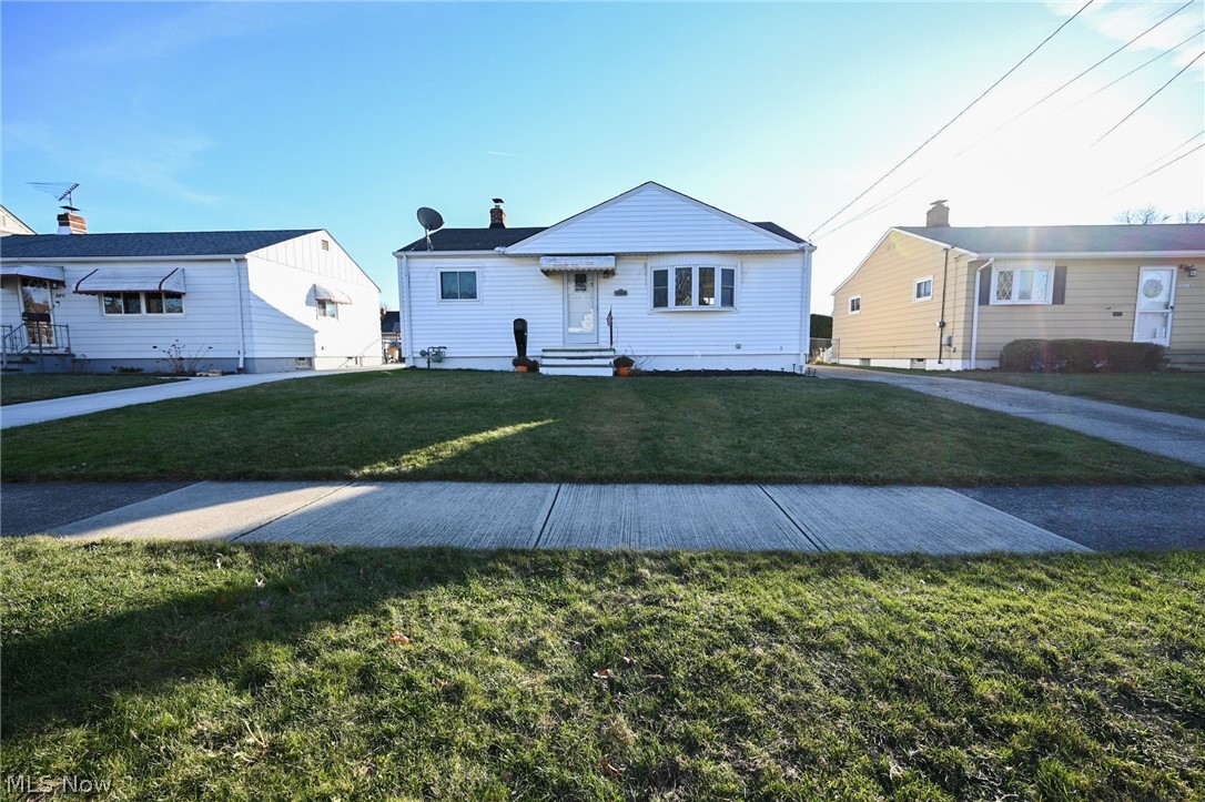 15995 Muskingum Boulevard, Sold in Brook Park Zoocasa