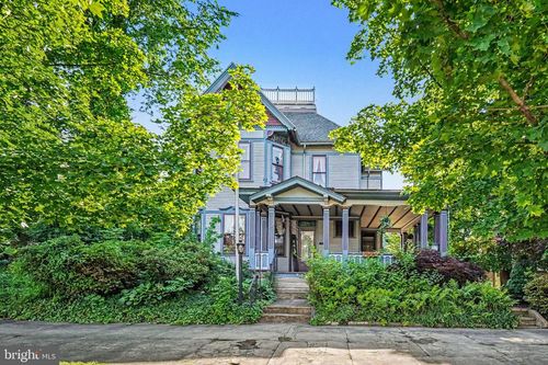 119 S Market St, MILLERSBURG, PA, 17061-1331 | Card Image