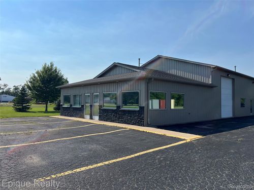 4394 Lapeer Rd, Port Huron, MI, 48060-4524 | Card Image