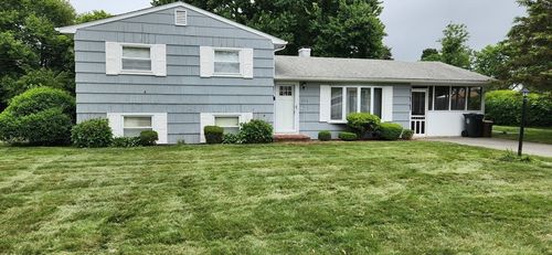 109 Wilder St, Swansea, MA, 02777-2916 | Card Image