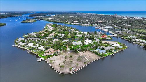 510 River Dr, Vero Beach, FL, 32963-2126 | Card Image