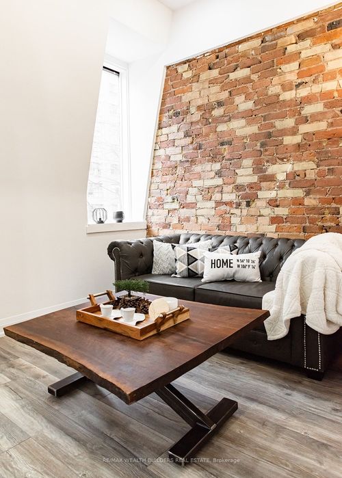 6-219 Jarvis St, Toronto, ON, M5B2C1 | Card Image