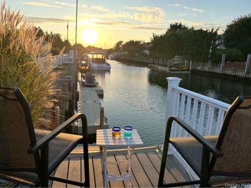 35 Florence Ave, Massapequa, NY, 11758-7841 | Card Image