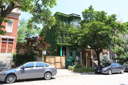 ch-870 W Buckingham Pl, Chicago, IL, 60657-9607 | Card Image