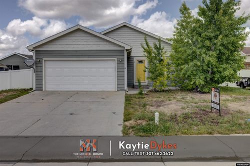 2220 Silvertip St, Bar Nunn, WY, 82601-7710 | Card Image