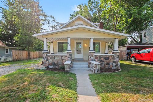 1006 Granger St, Fenton, MI, 48430-1567 | Card Image