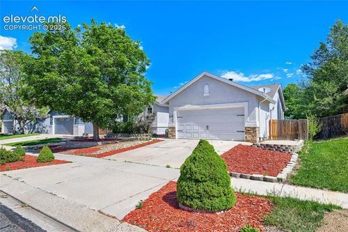 4148 Coolwater Dr, Colorado Springs, CO, 80916-5511 | Card Image