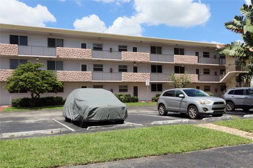 apt-223-5985 Del Lago Cir, Sunrise, FL, 33313-6311 | Card Image