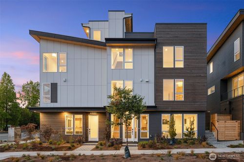 4300 52nd Ave Ne, Seattle, WA, 98105 | Card Image