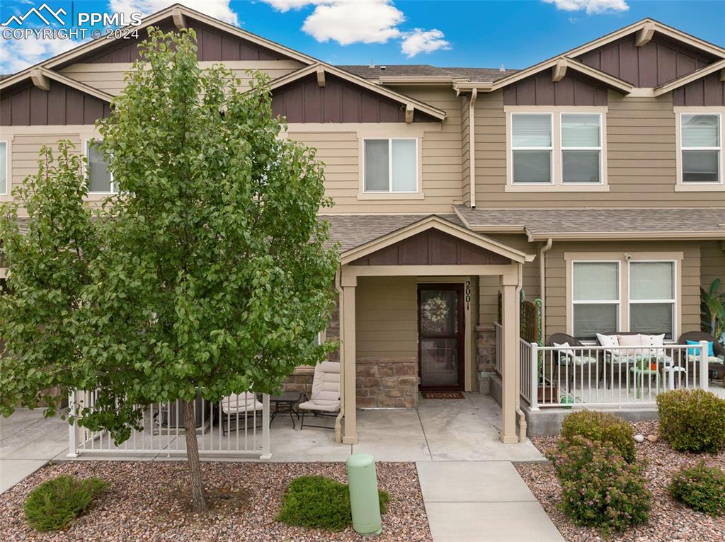 2001 Birmingham Loop, For Sale in Colorado Springs Zoocasa