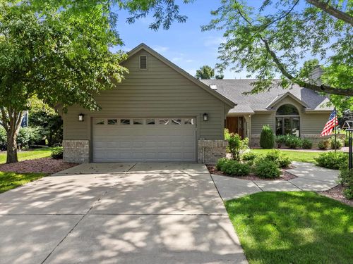 14580 W Fieldpointe Drive, New Berlin, WI, 53151 | Card Image