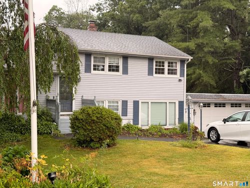 21 Fisco Dr, East Haven, CT, 06513-1202 | Card Image
