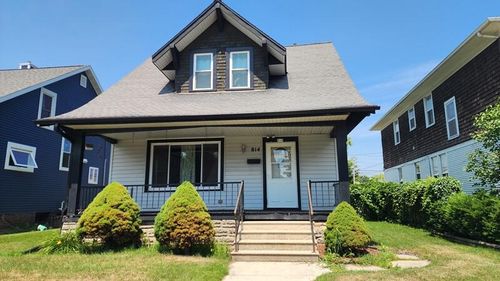 814 Swift Ave, Sheboygan, WI, 53081-6044 | Card Image