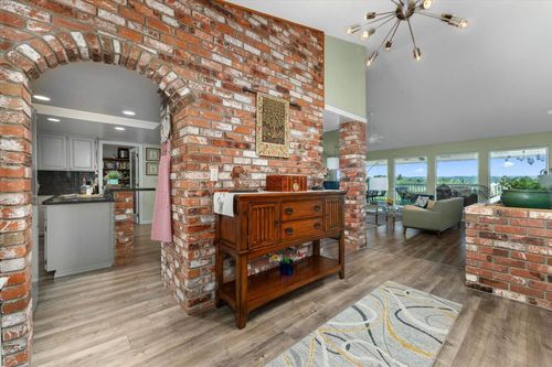 21350 Wilcox Rd, Red Bluff, CA, 96080-9379 | Card Image