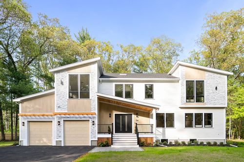 54 Stone Rd, Sudbury, MA, 01776-2923 | Card Image