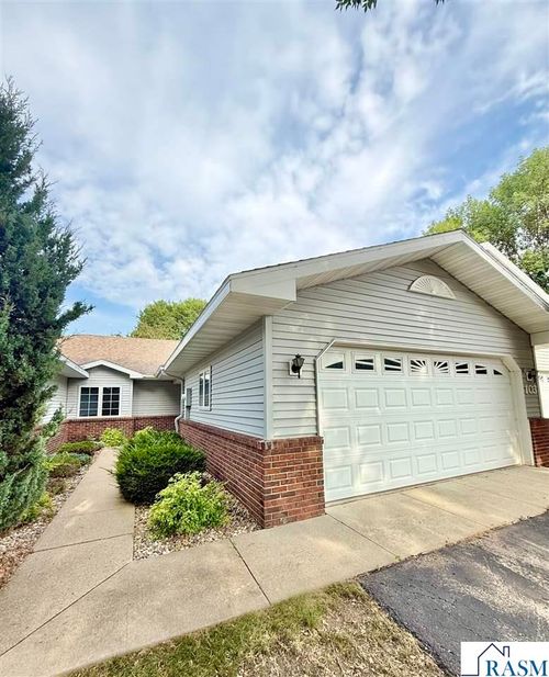 103 Raven Ct, Mankato, MN, 56001-8431 | Card Image
