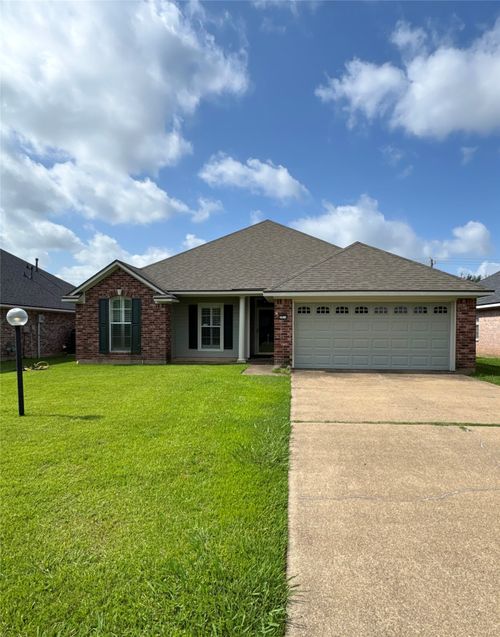 2914 Le Oaks Dr, Bossier City, LA, 71111-7801 | Card Image