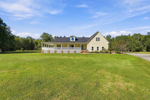 210 Knotty Oak Drive, Saint George, SC, 29477 | Card Image