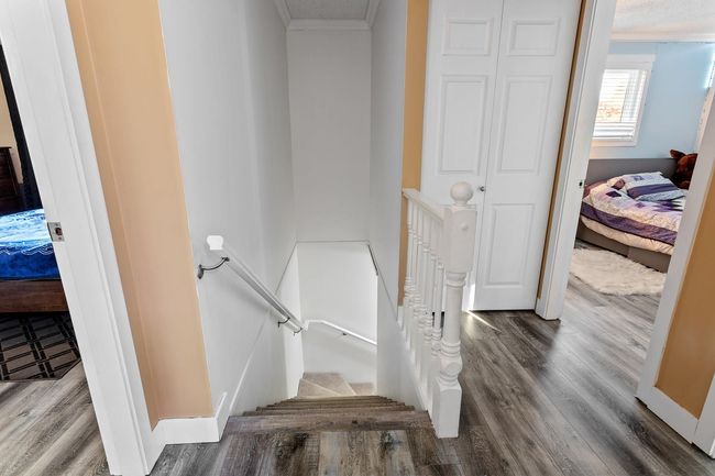 1049 Cornwall Dr, Home with 3 bedrooms, 3 bathrooms and 3 parking in Port Coquitlam BC | Image 25