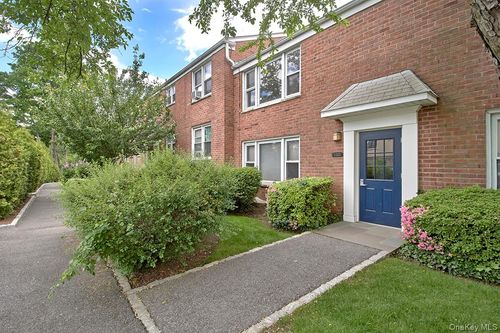 2h-110 Lawn Ter, Mamaroneck, NY, 10543-4023 | Card Image