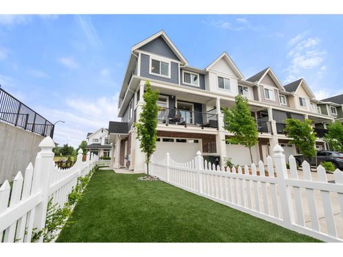 44529 Freshwater Dr, Chilliwack, BC, V2R6A3 | Card Image
