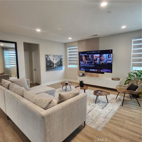 2-4395 S Alegre Privado, Ontario, CA, 91761-4199 | Card Image