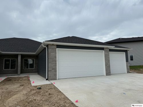 5831 S 95th St, Lincoln, NE, 68526-6154 | Card Image