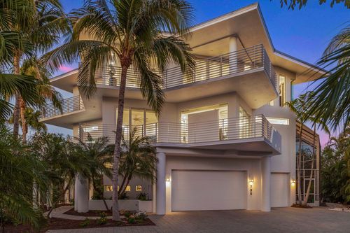 795 Waterside Dr, MARCO ISLAND, FL, 34145-1845 | Card Image