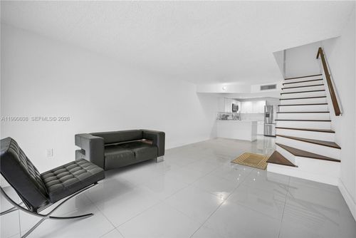 apt-213-240 W 68th St, Hialeah, FL, 33014-5393 | Card Image