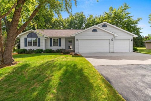 3125 Woodland Reserve Lane, SUAMICO, WI, 54313 | Card Image