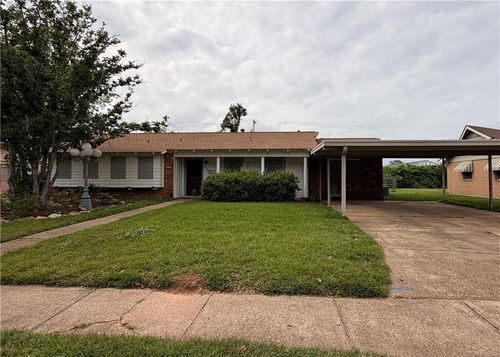 3608 Gingerbread Rd, Alexandria, LA, 71303-3218 | Card Image