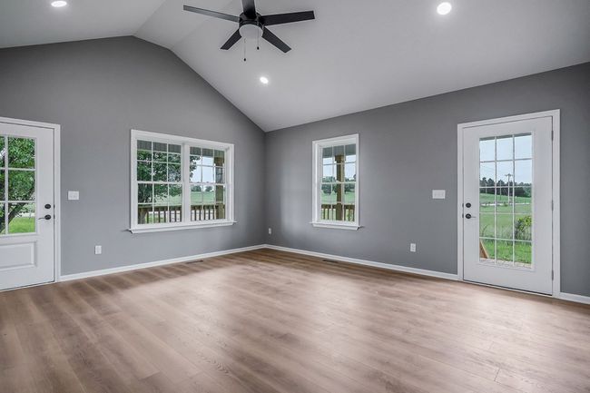 15481 Old Kentucky Rd, House other with 3 bedrooms, 2 bathrooms and null parking in Walling TN | Image 4