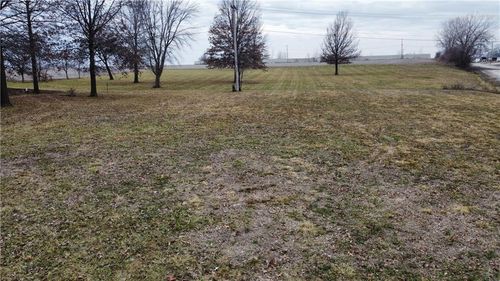 2406 Highway 13 Blvd, Higginsville, MO, 64037-1614 | Card Image