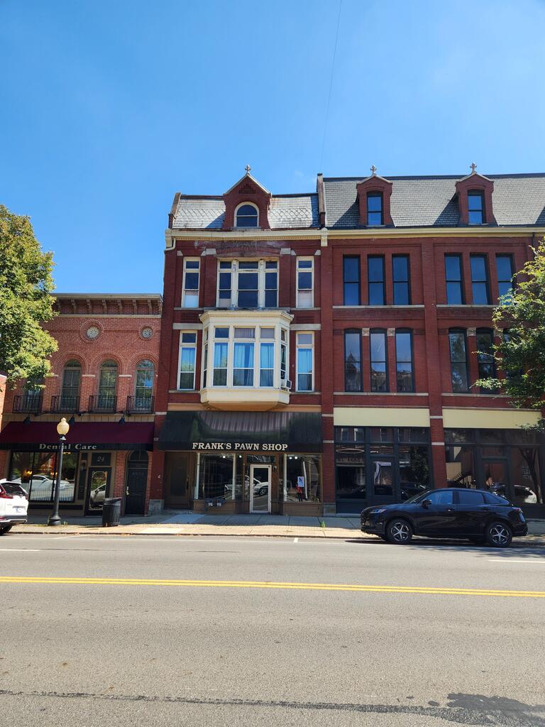 20 E Main St, Chillicothe, OH 45601